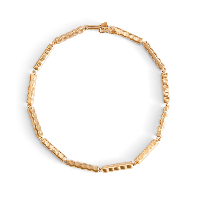 Gold Essentials Wave-Bar link Bracelet